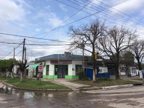 Venta de Casa 4 AMBIENTES en Marcos Paz