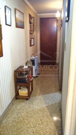 Venta de Casa 6 AMBIENTES en Castelar Norte