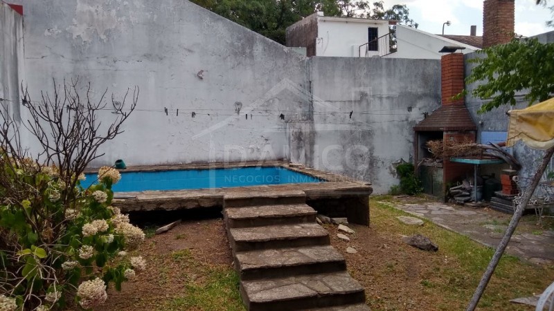 Venta de Casa 6 AMBIENTES en Castelar Norte