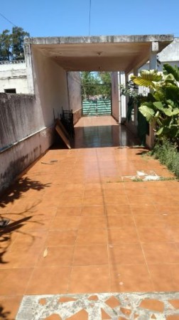 Venta de Casa 3 AMBIENTES en Haedo