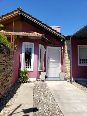 OPORTUNIDAD VALOR Casa 3 Ambientes En Castelar Norte