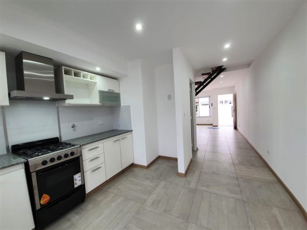 Venta de Duplex 3 AMBIENTES a Estrenar en Ituzaingo Norte