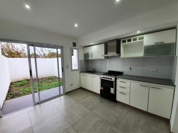 Venta de Duplex 3 AMBIENTES a Estrenar en Ituzaingo Norte