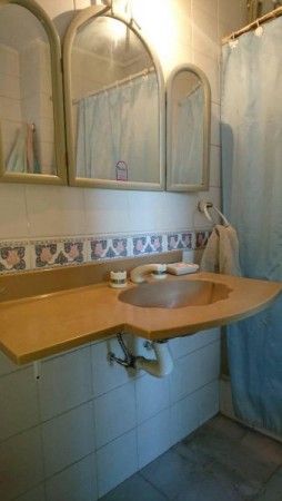 Venta De Chalet 4 Ambientes en Zona Residencial, Castelar Norte