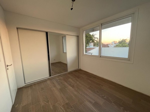 Venta de Departamento 4 AMBIENTES en Castelar Sur