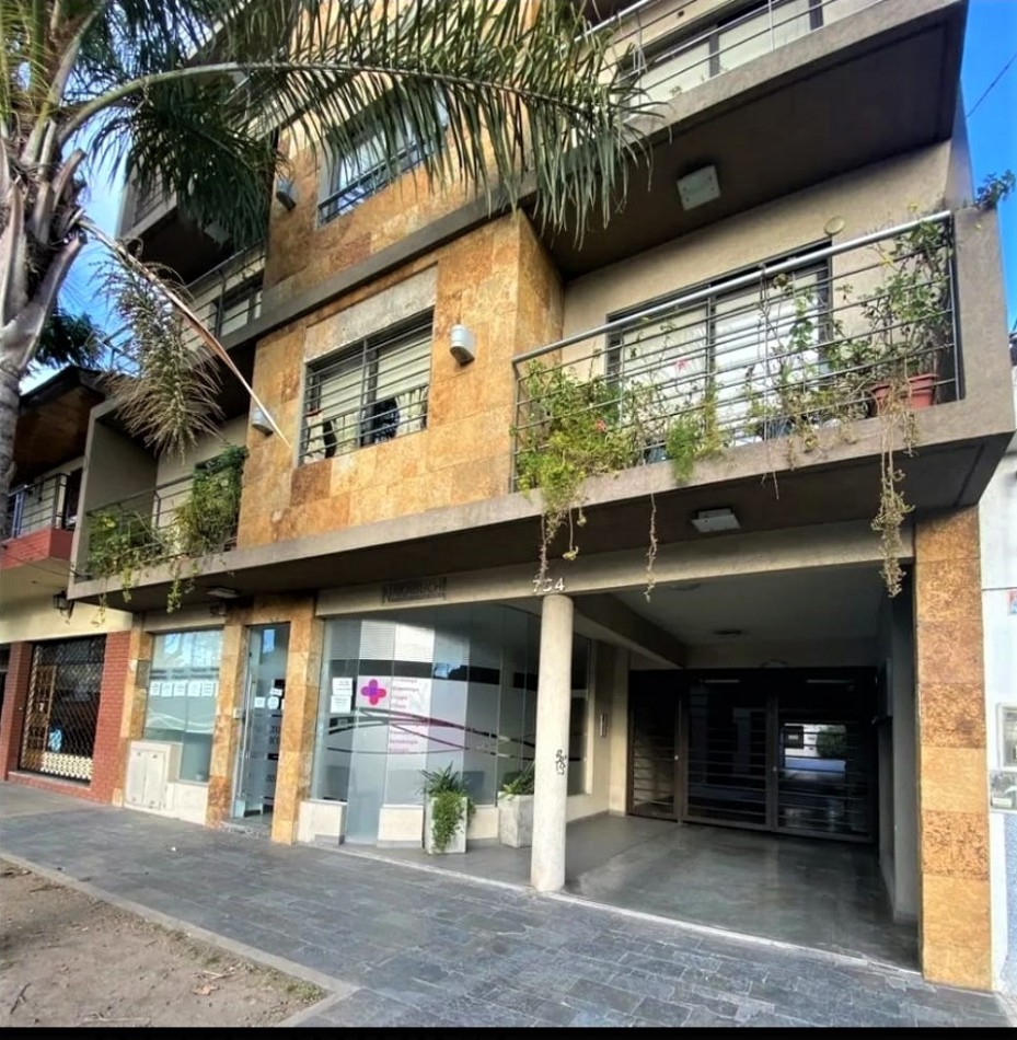 Depto 2 Ambientes Luminoso En Merlo