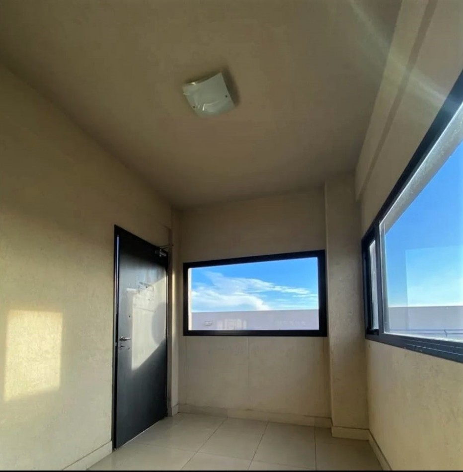 Depto 2 Ambientes Luminoso En Merlo