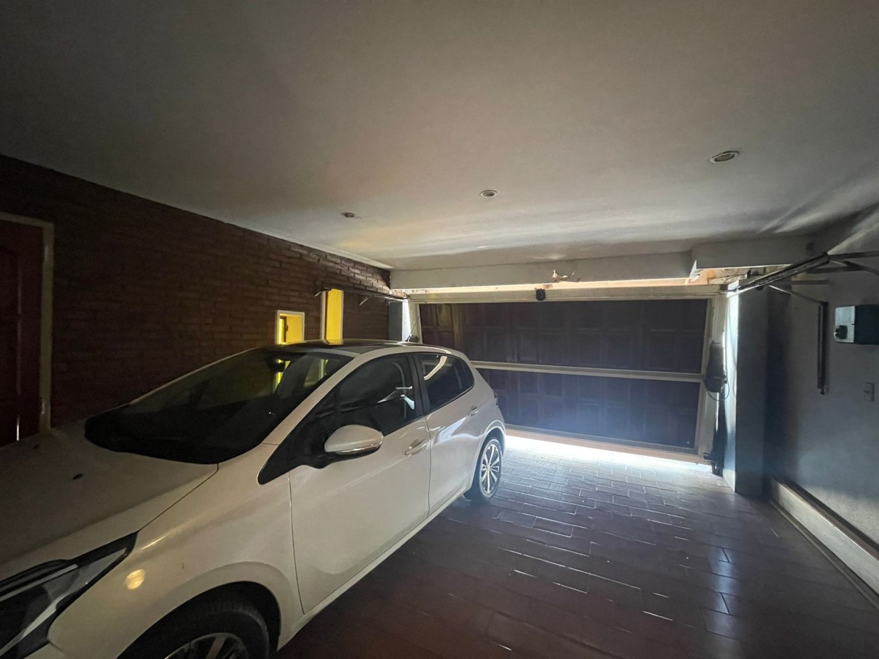 Imponente Chalet 5 Ambientes En Venta En Haedo Apto Credito