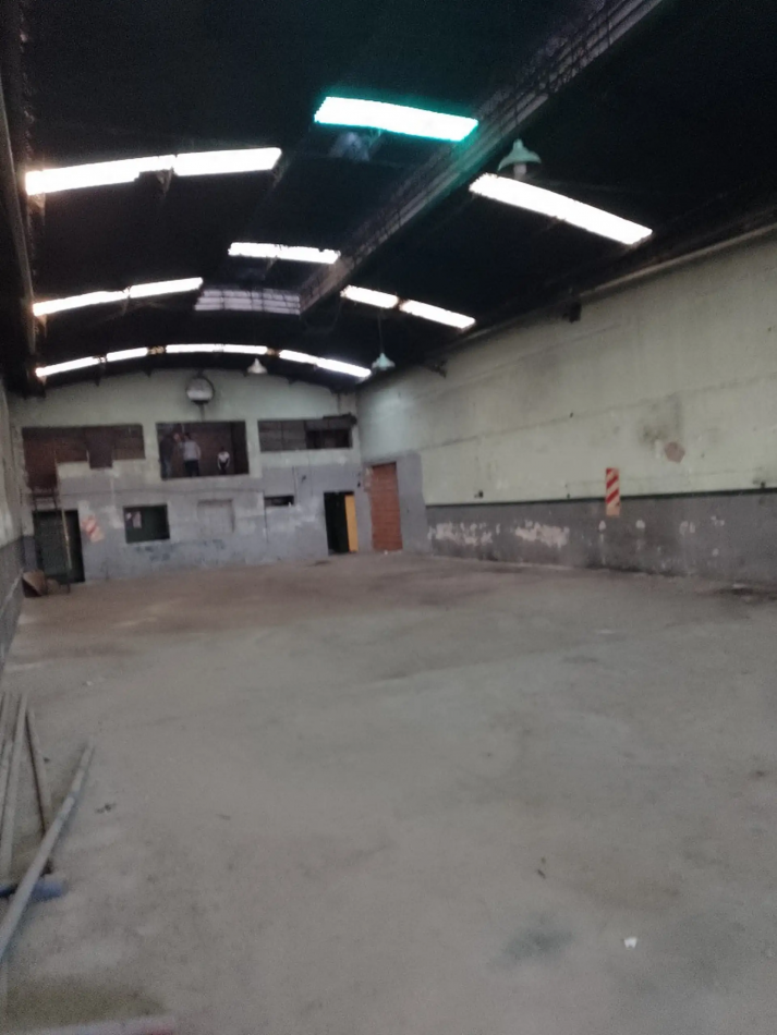 Alquiler de Galpon en San Justo a 50mts de Camino de Cintura