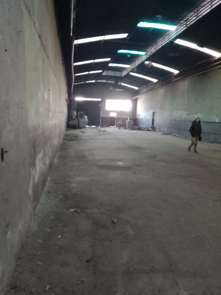 Alquiler de Galpon en San Justo a 50mts de Camino de Cintura