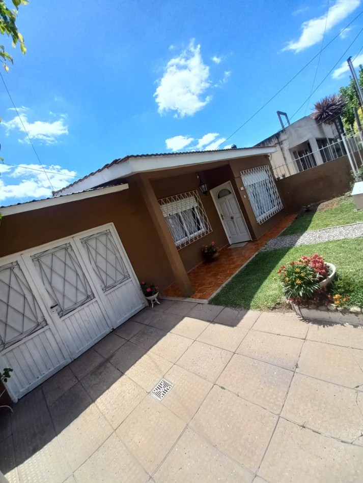 Excelente Oportunidad Casa 3 Ambientes C/Parque En Ituzaingo