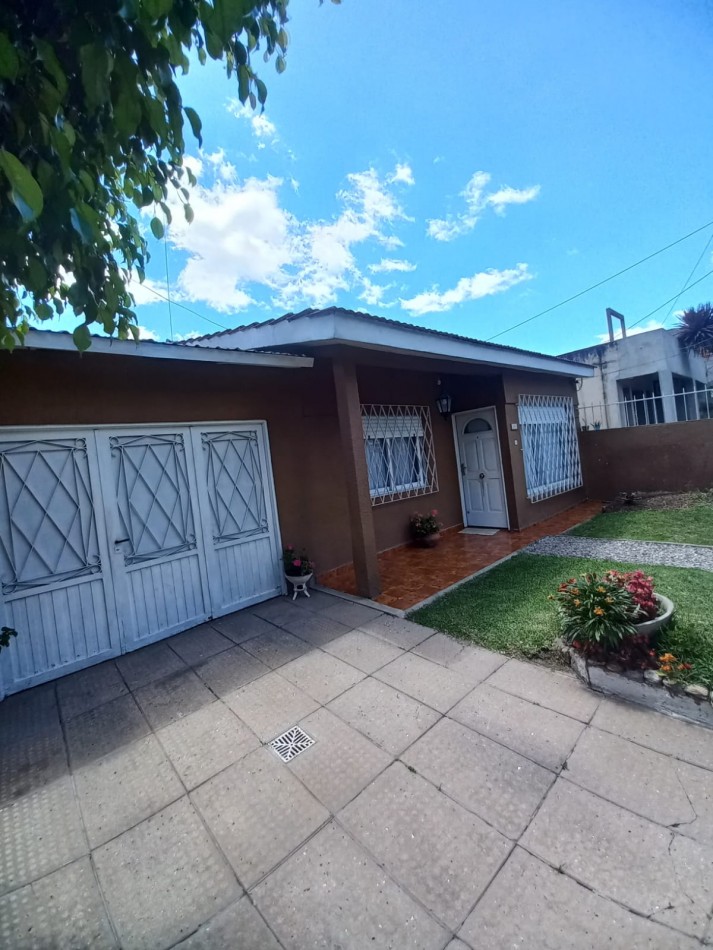 Excelente Oportunidad Casa 3 Ambientes C/Parque En Ituzaingo