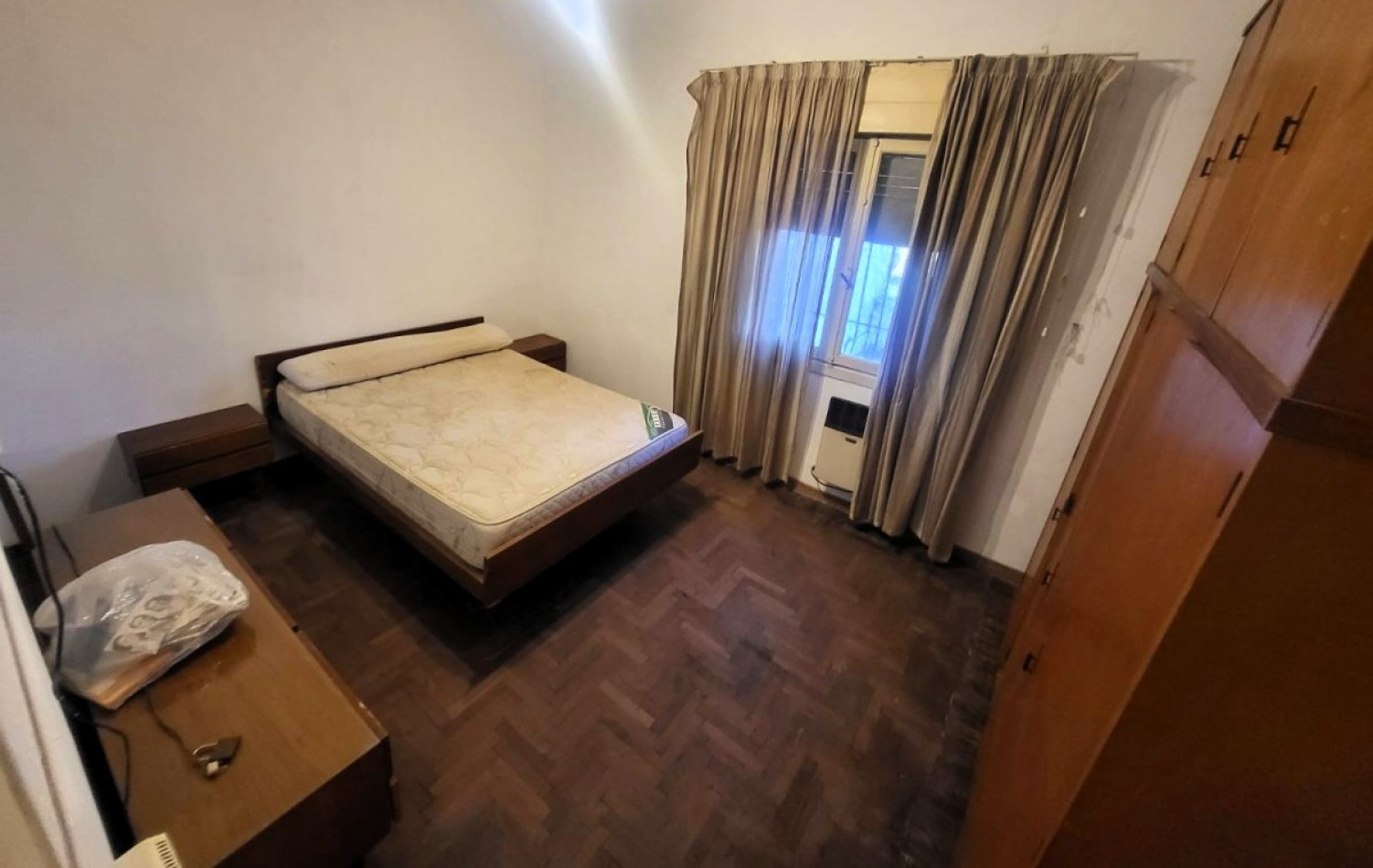 Casa 3 Amb + Depto 2 amb En Ituzaingo Norte