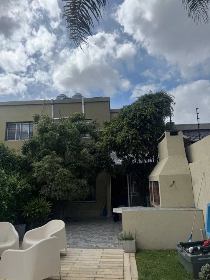 Duplex 4 Ambientes C/Fondo Pileta En Ituzaingo 