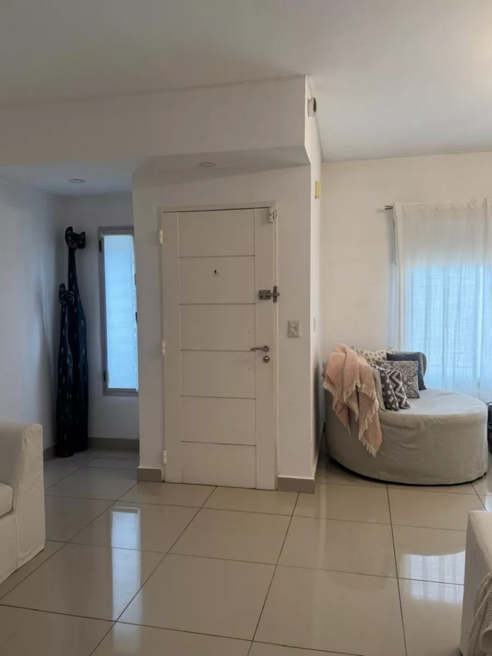 Duplex 4 Ambientes C/Fondo Pileta En Ituzaingo 