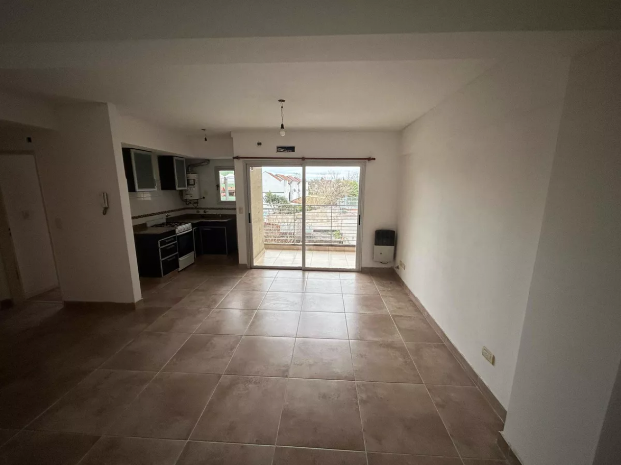 Depto 2 amb C/balcon Apto Credito Hipotecario En Moron