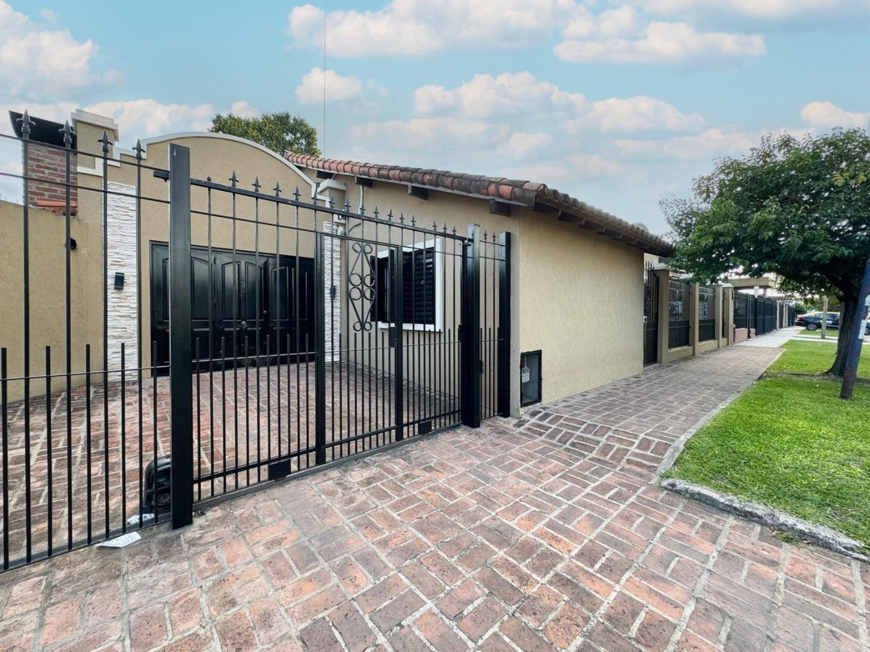 Casa 4 Ambientes C/Fondo y Pileta En Parque San Martin Merlo Apto Credito