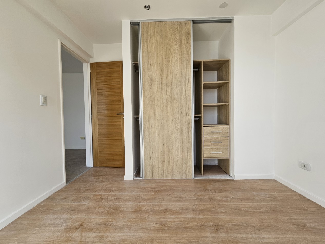 Venta De Departamento 2 Ambientes En Moron Centro