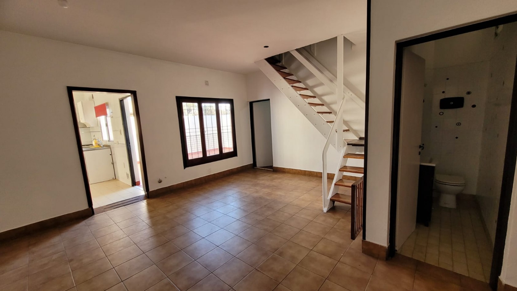 Duplex 4 Ambientes Con Cochera En Castelar Norte