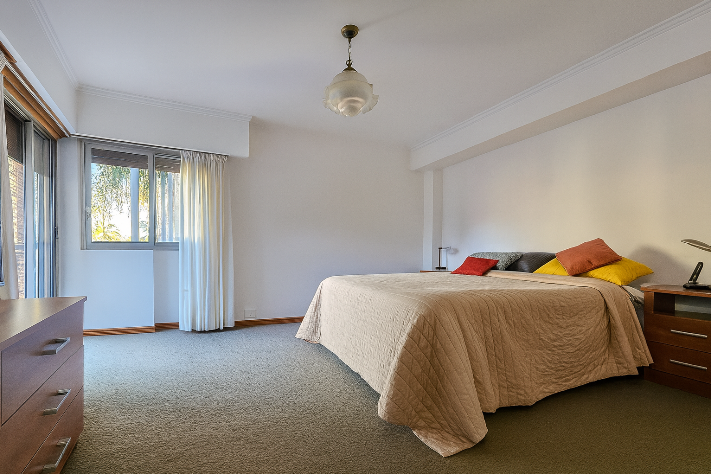 Chalet 4 Amb en Zona Residencial Castelar Norte Apto Credito