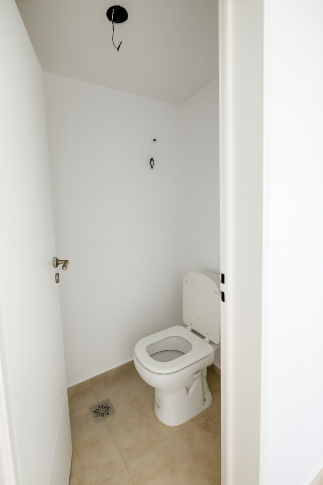 Venta de Duplex 3 AMBIENTES en Condominio en Ituzaingo