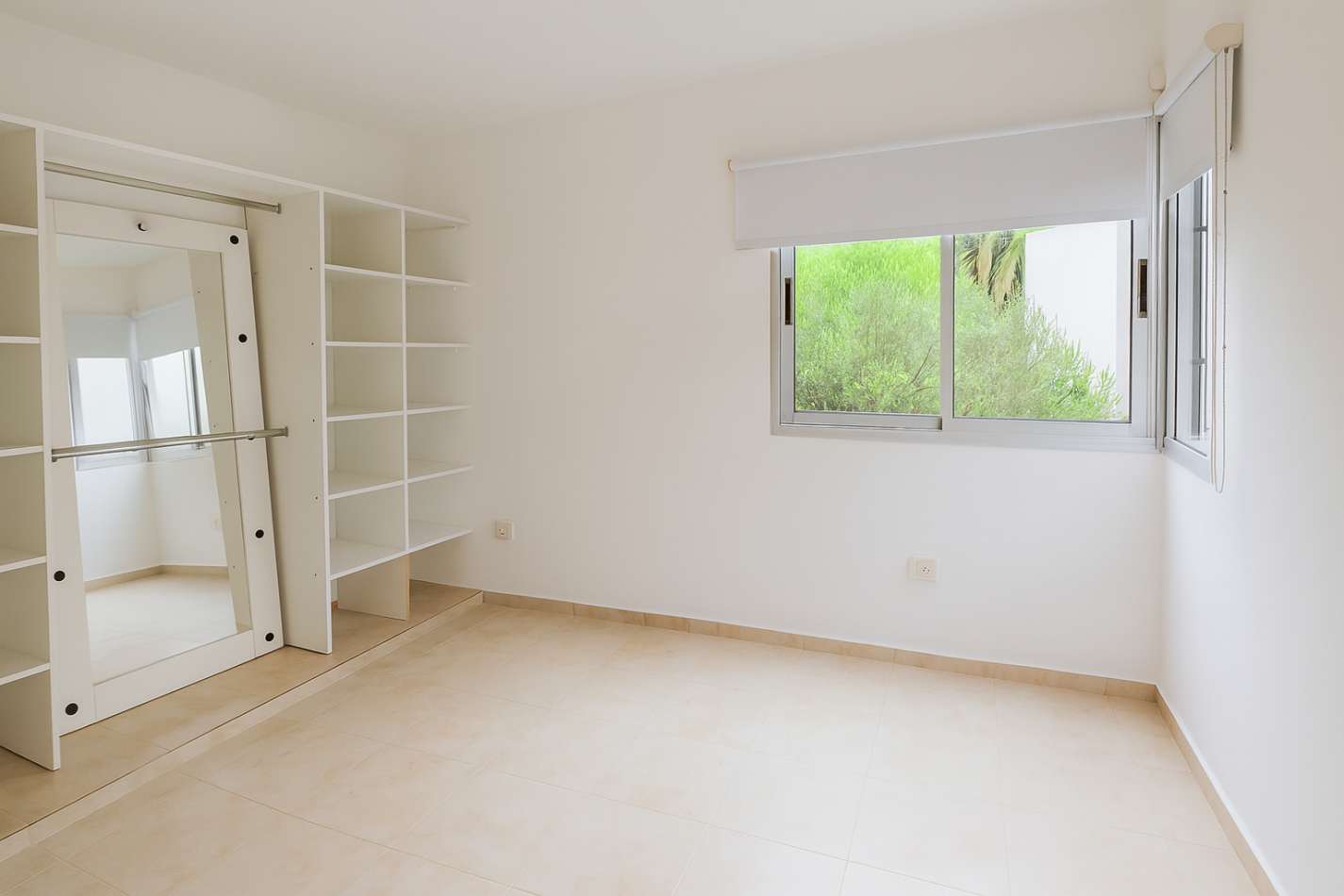 Venta de Duplex 3 AMBIENTES en Condominio en Ituzaingo