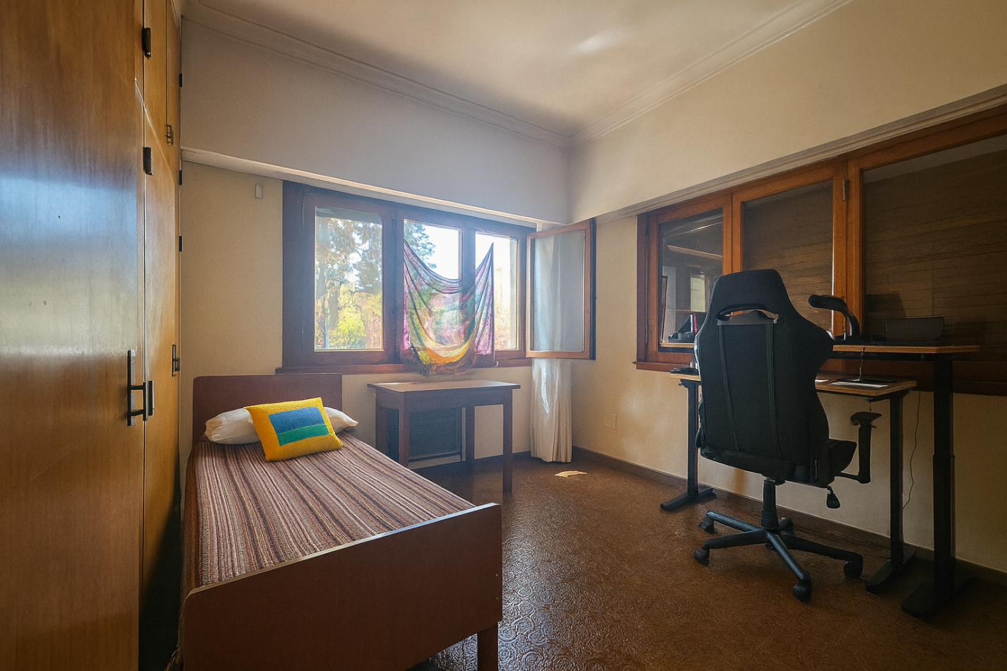 Chalet 6 Ambientes C/Fondo y Pileta En Castelar Norte