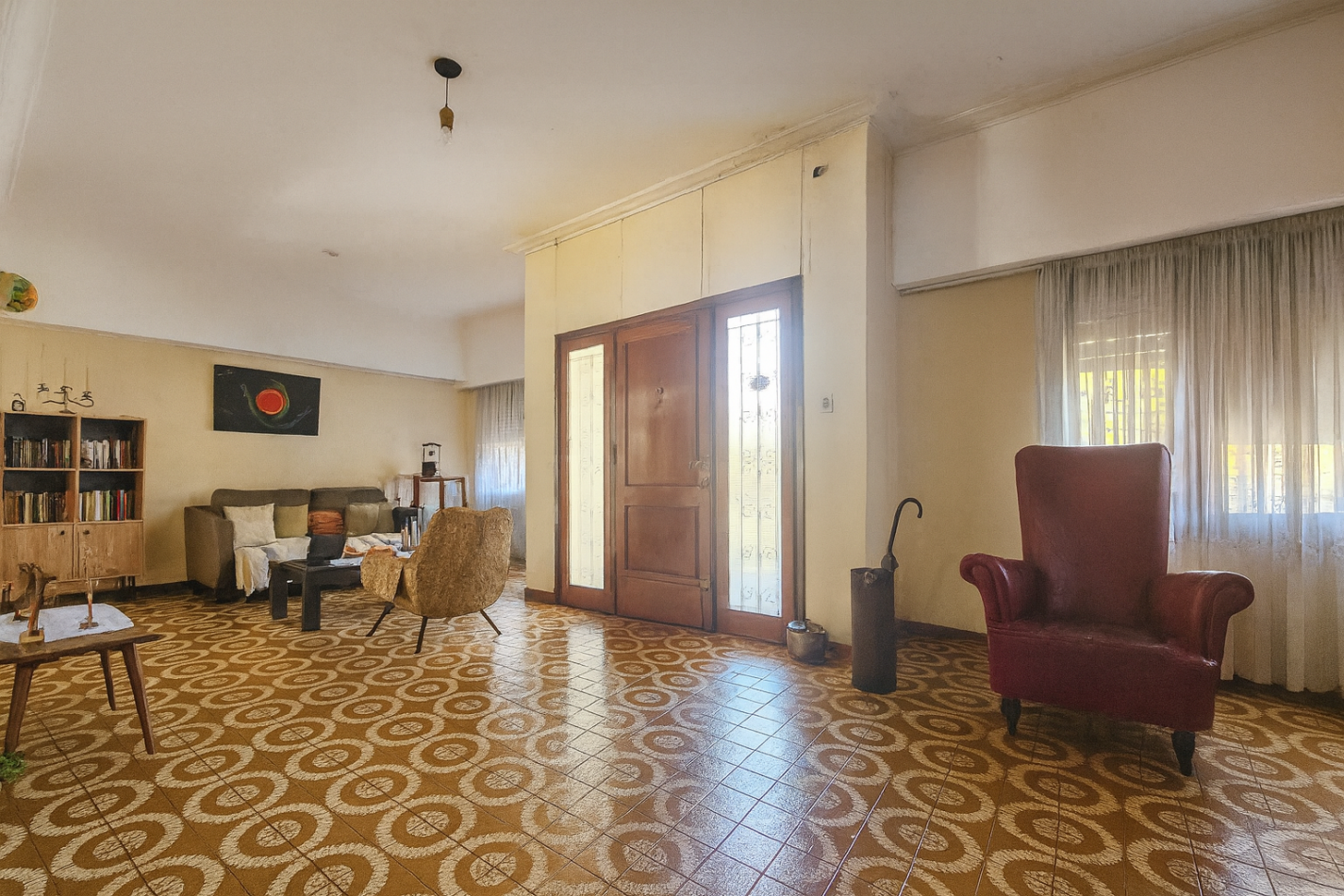 Chalet 6 Ambientes C/Fondo y Pileta En Castelar Norte