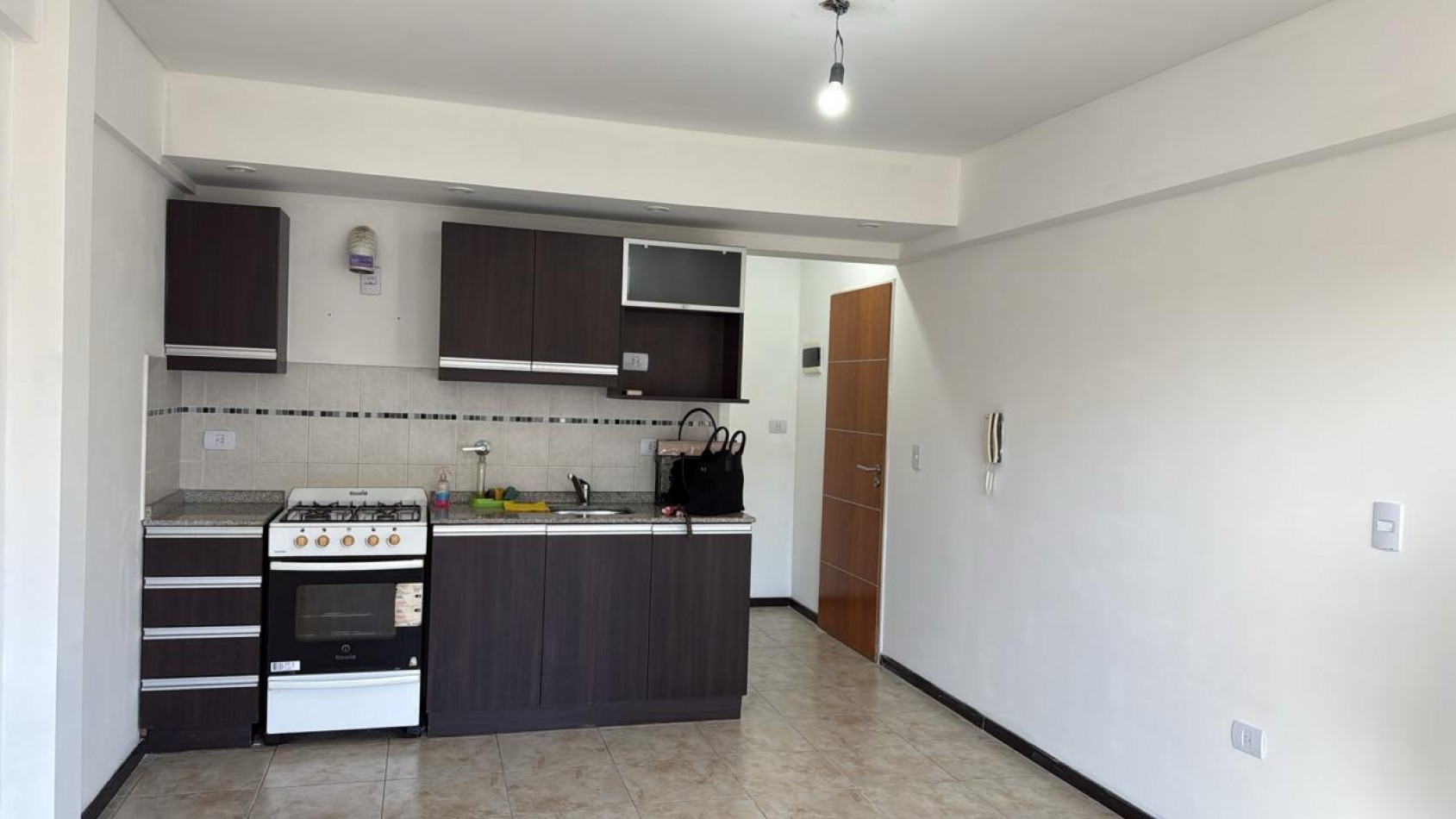 Alquiler Monoambiente en Moron Centro