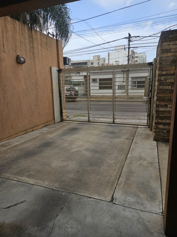 Amplio Monoambiente Divisible Ideal Inversor en Moron Centro