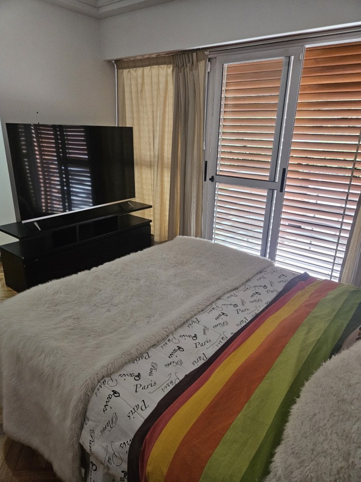 Piso de 5 Ambientes C/Cochera en el Centro de Castelar Norte