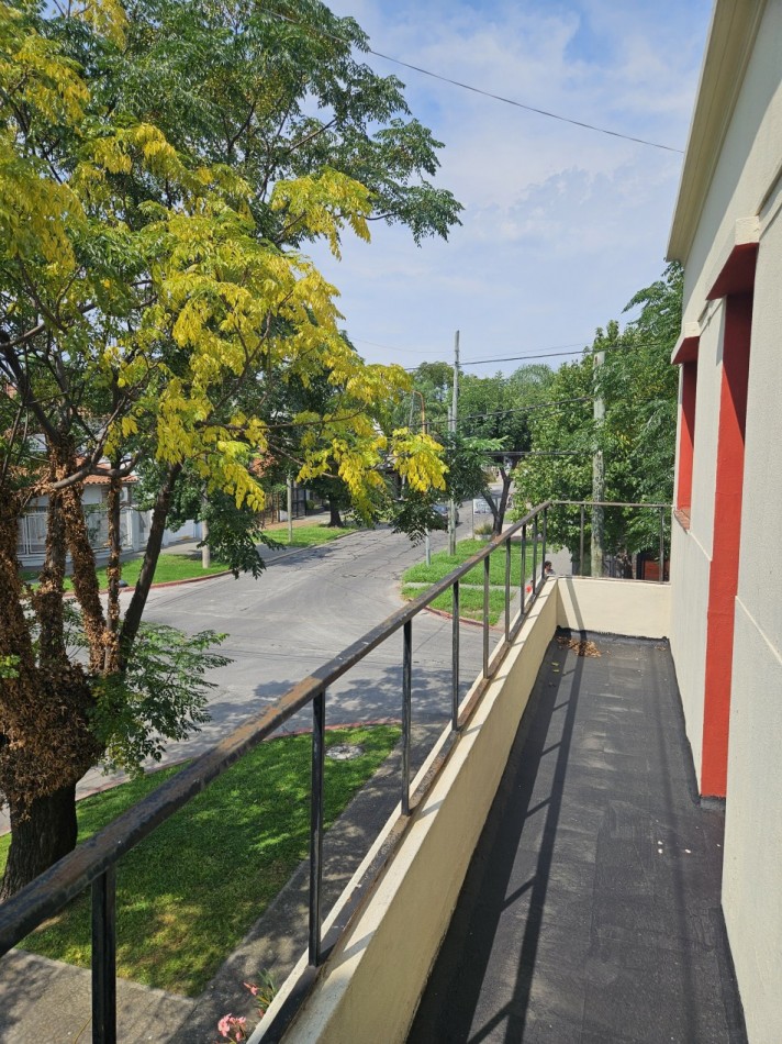 Venta de Casa Americana 4 Ambientes Apto Credito en Castelar Norte