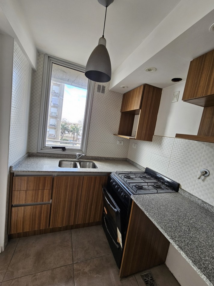 Venta De Departamento 2 Ambientes En Moron Centro