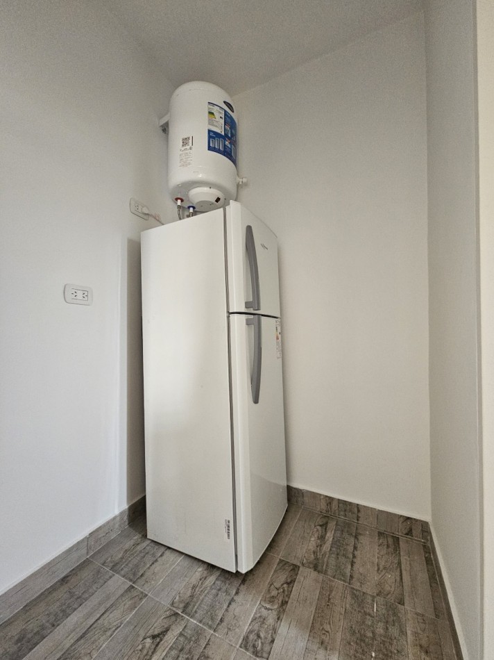 Alquiler Monoambiente Amplio Sin Expensas En Moron SIN EXPENSAS NI SERVICIOS