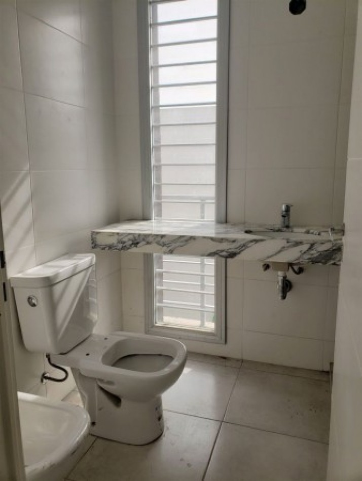 Venta De Departamentos De Categoria 2 Ambientes En Castelar Norte Apto Credito