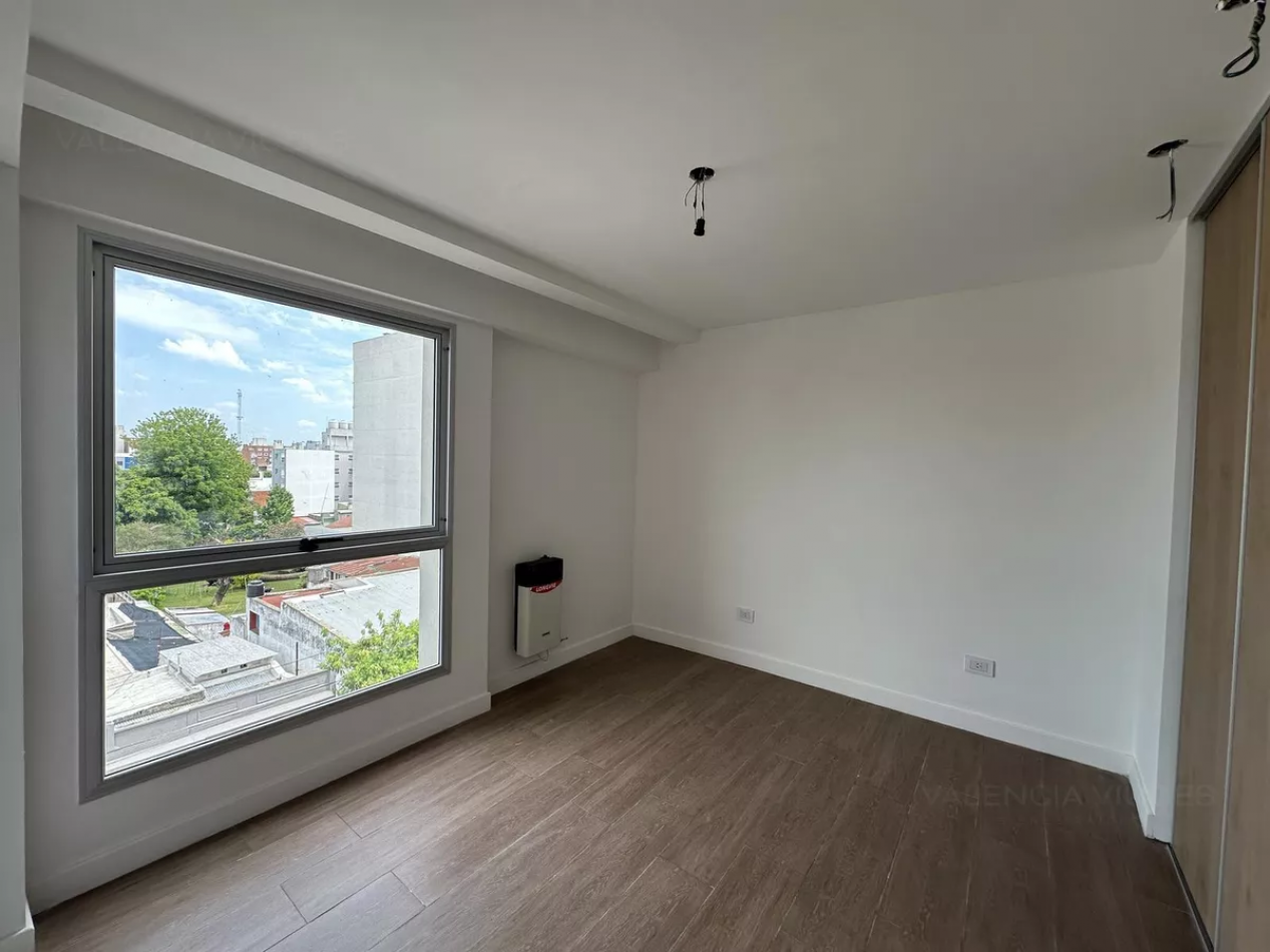 Venta Depto 2 Amb De Categoria Estrenar Boj Pellegrini Moron