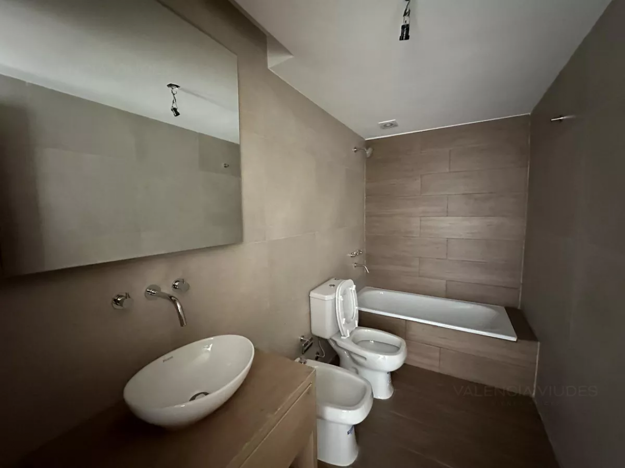 Venta Depto 2 Amb De Categoria Estrenar Boj Pellegrini Moron